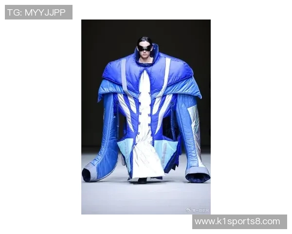 创新足球服设计理念探索运动与时尚的完美结合 创新足球服设计理念探索运动与时尚的完美结合