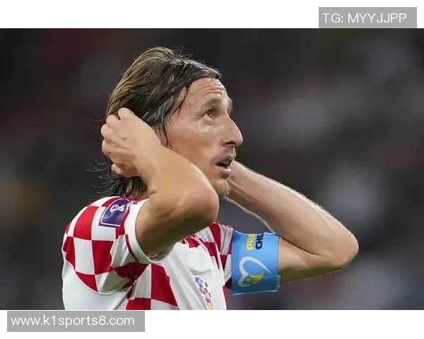 克罗地亚与瑞典激战正酣足球盛宴引发球迷热情高涨 克罗地亚与瑞典激战正酣足球盛宴引发球迷热情高涨